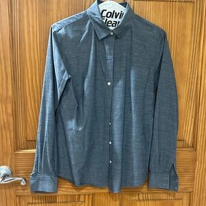 Banana Republic tailored fit blouse